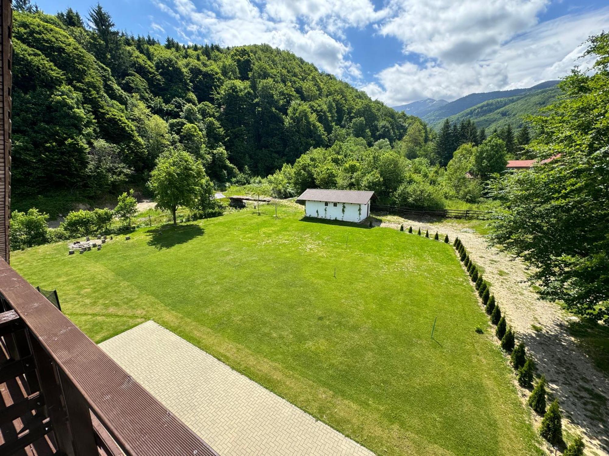 Pensiunea Valea Lisei Lisa Exterior foto